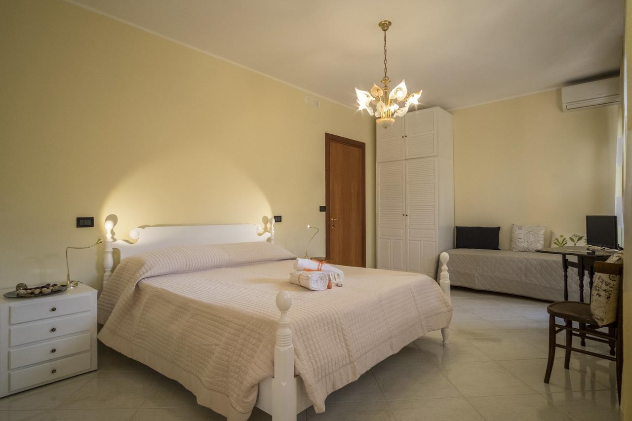 Geo House Bed & Breakfast Termoli Bagian luar foto