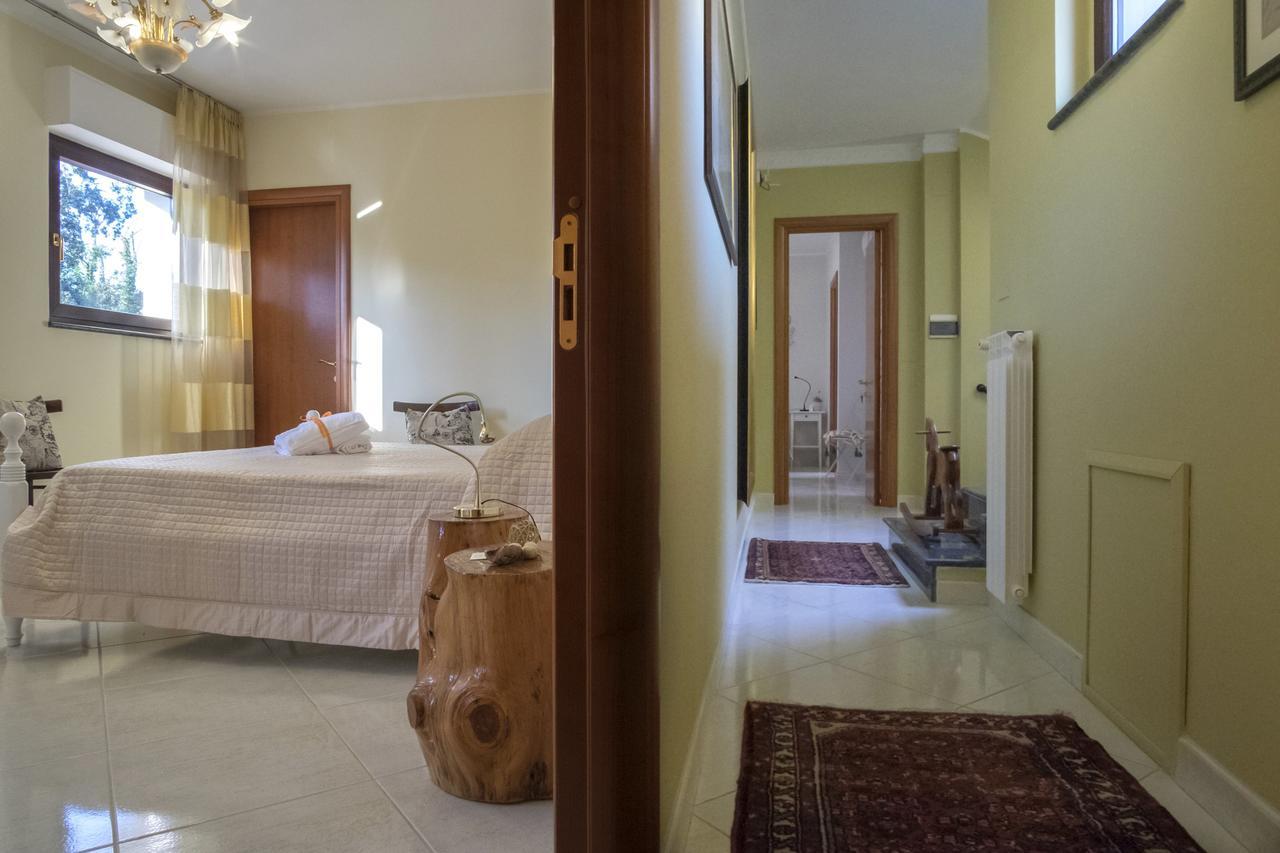 Geo House Bed & Breakfast Termoli Bagian luar foto